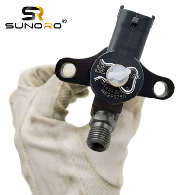 Excavator 4M50 Diesel Common Rail Fuel Injector 0445120049 for Fuso High Quality Engine Injector Excavator